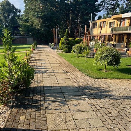 Hotel Irisz Ньиредьхаза Экстерьер фото