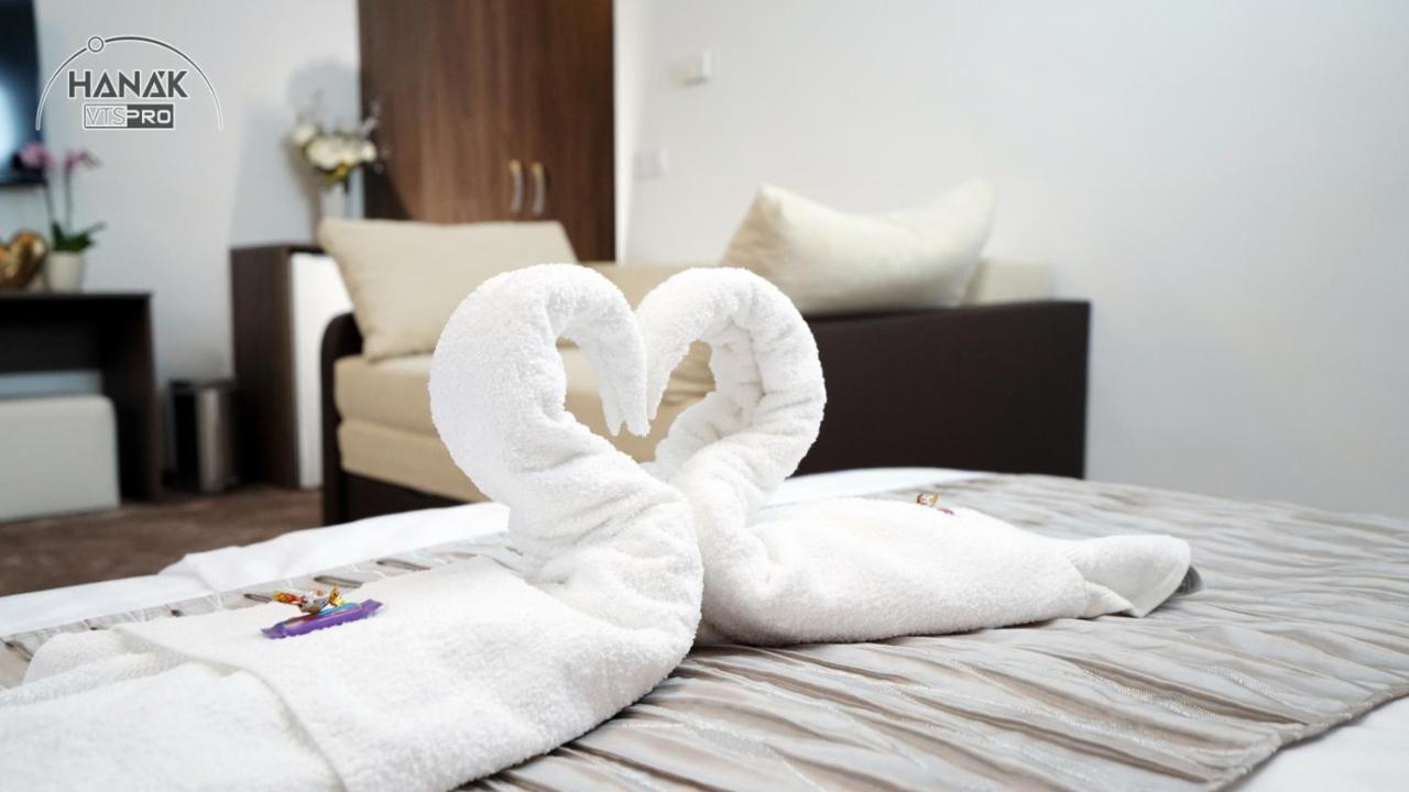 Hotel Irisz Ньиредьхаза Экстерьер фото